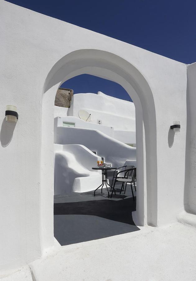 Church And Cave - Santorini Private Residences 메사리아 외부 사진